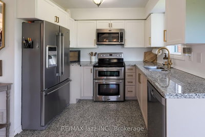 29 Songbird Crescent • Kawartha Lakes, ON photo 9