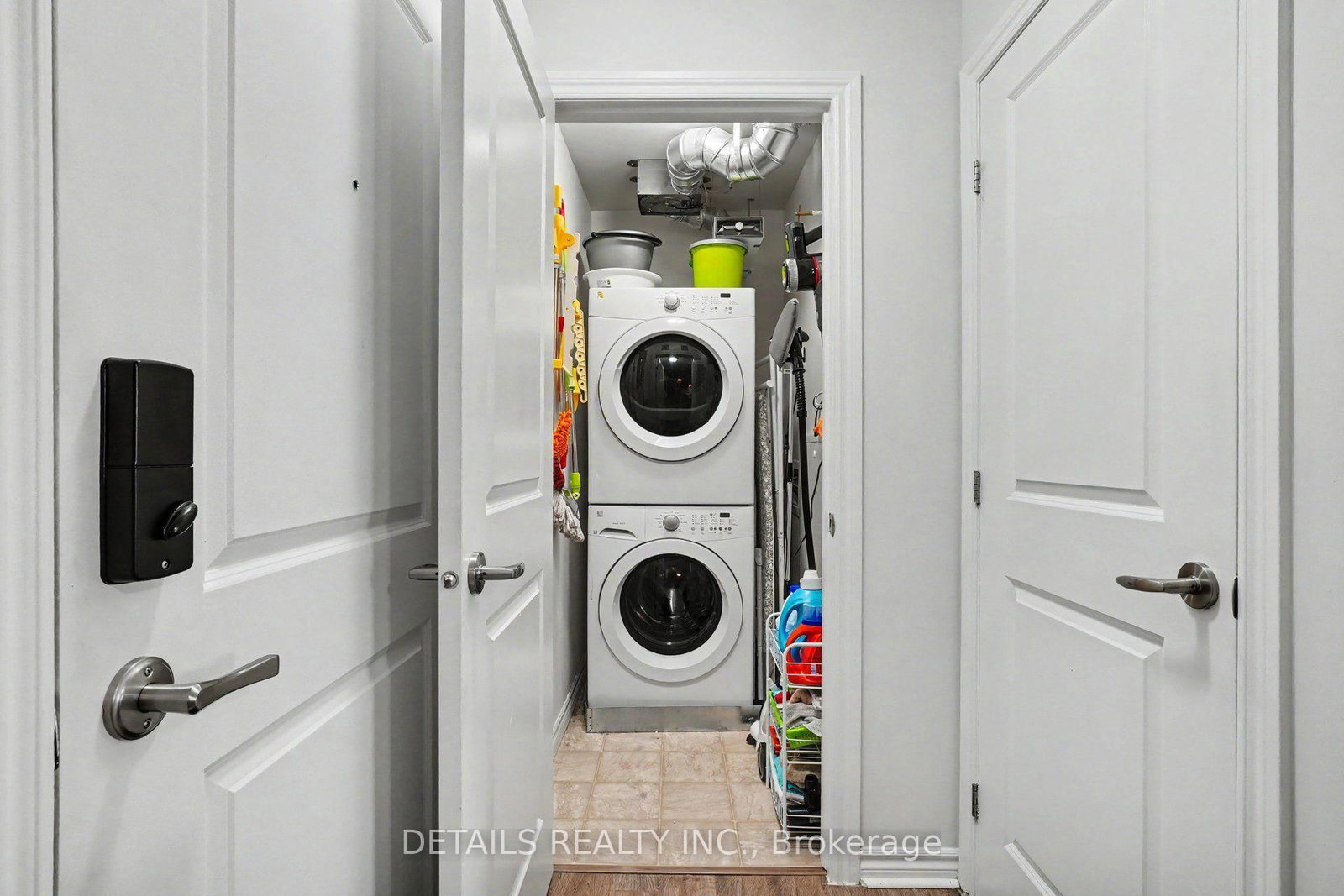 141 Potts Private • #212 • Ottawa, ON photo 23