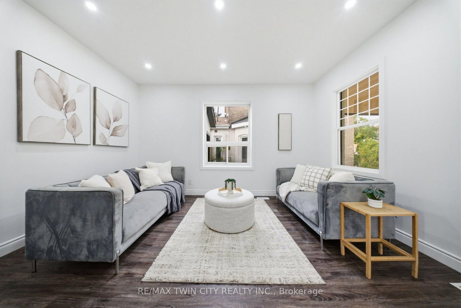 42 Peel Street • Brantford, ON photo 12