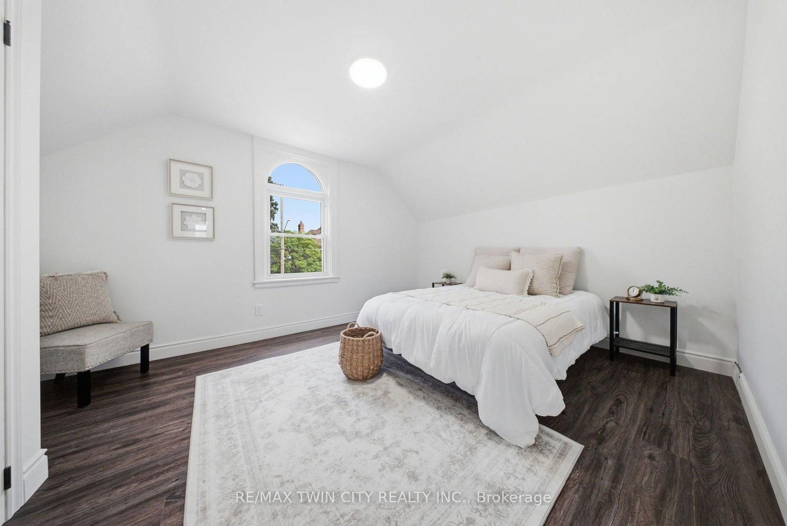 42 Peel Street • Brantford, ON photo 20