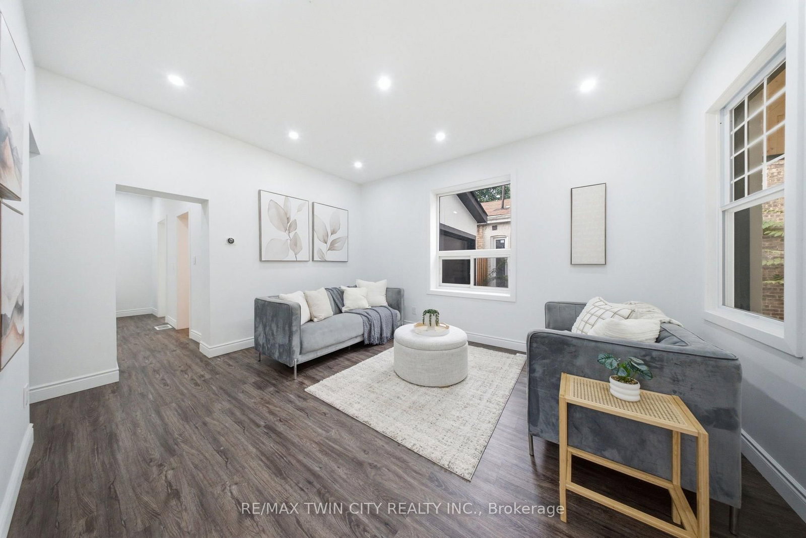 42 Peel Street • Brantford, ON photo 9