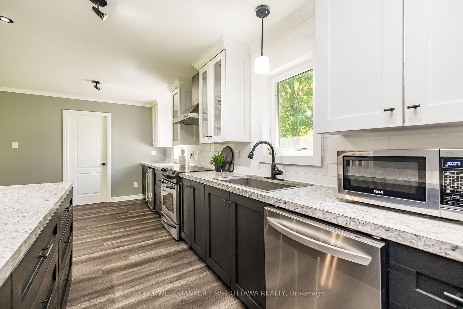 6779 Roger Stevens Drive • Smiths Falls, ON photo 11