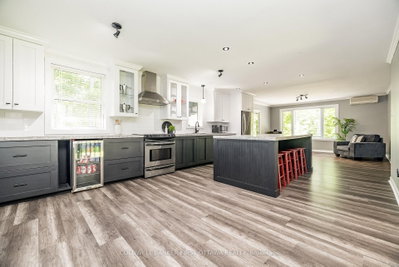 6779 Roger Stevens Drive • Smiths Falls, ON photo 9
