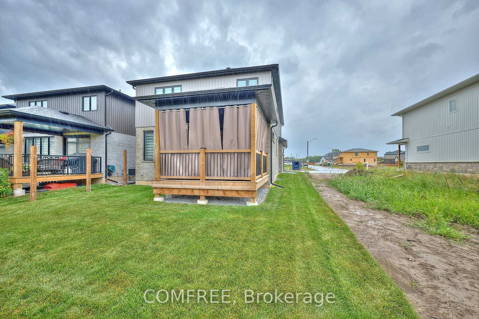 8880 Angie Drive • Niagara Falls, ON photo 17