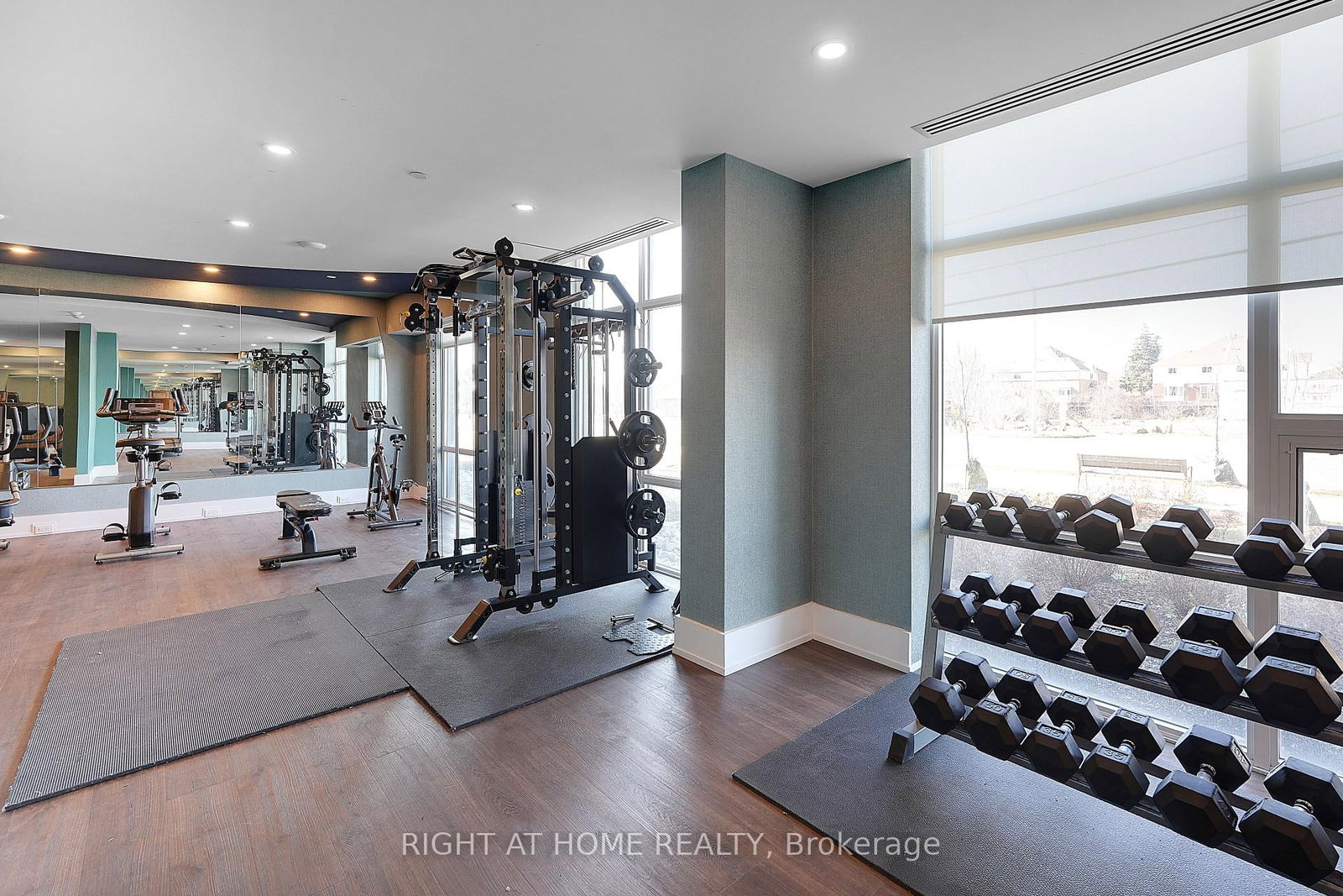 Condo for sale at 905-460 Dundas Street, Hamilton, Ontario, L8B 2A5 - Waterdown - MLS: X13712516
