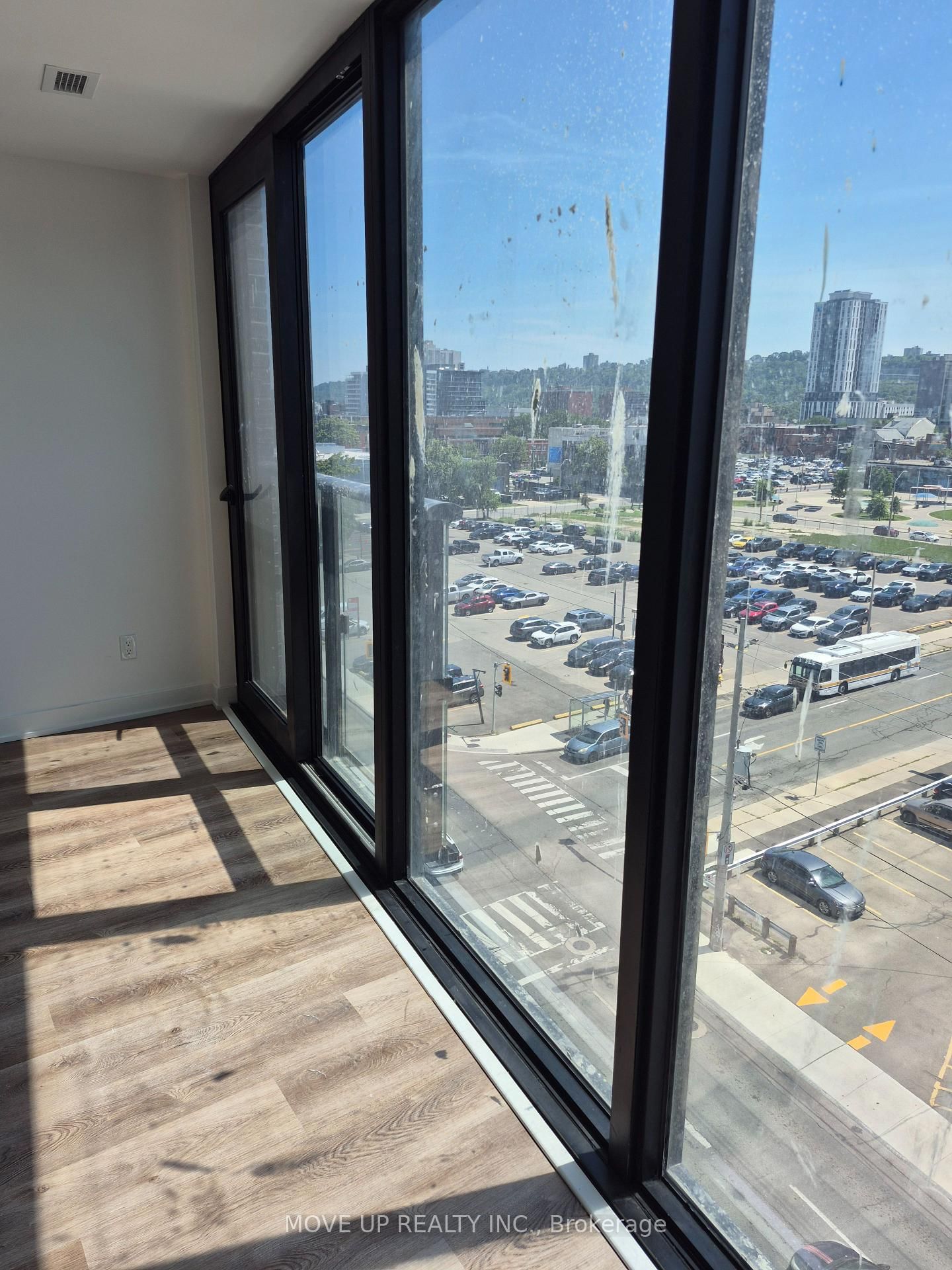 Condo for lease at 707-91 John Street North Street, Hamilton, Ontario, L8R 0B6 - Corktown - MLS: X13712520