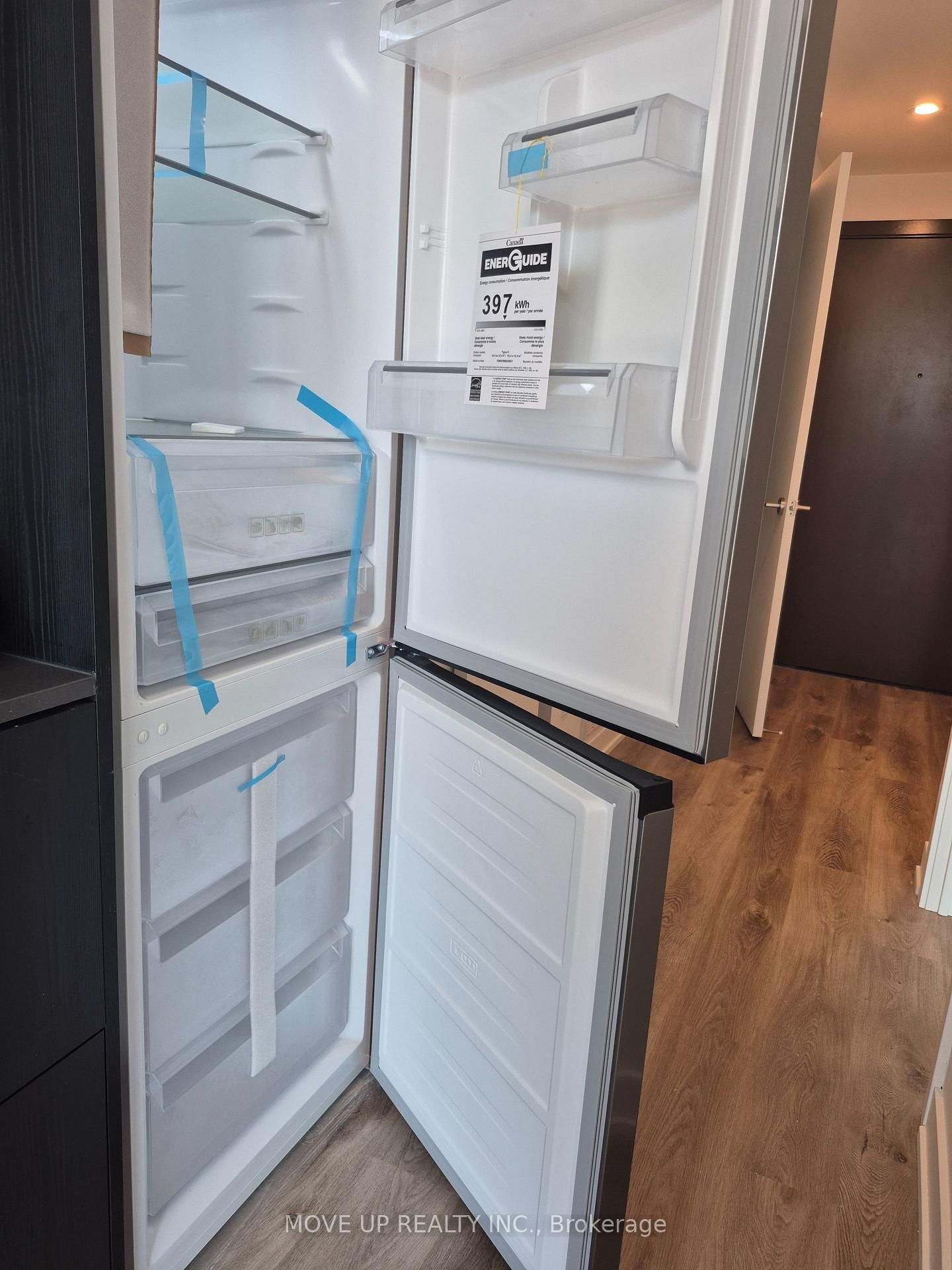 Condo for lease at 707-91 John Street North Street, Hamilton, Ontario, L8R 0B6 - Corktown - MLS: X13712520