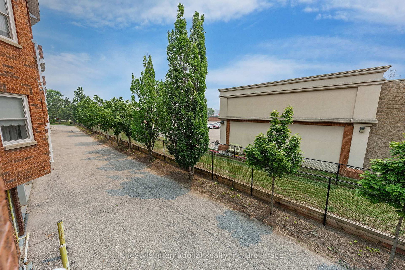 Listing Image 47