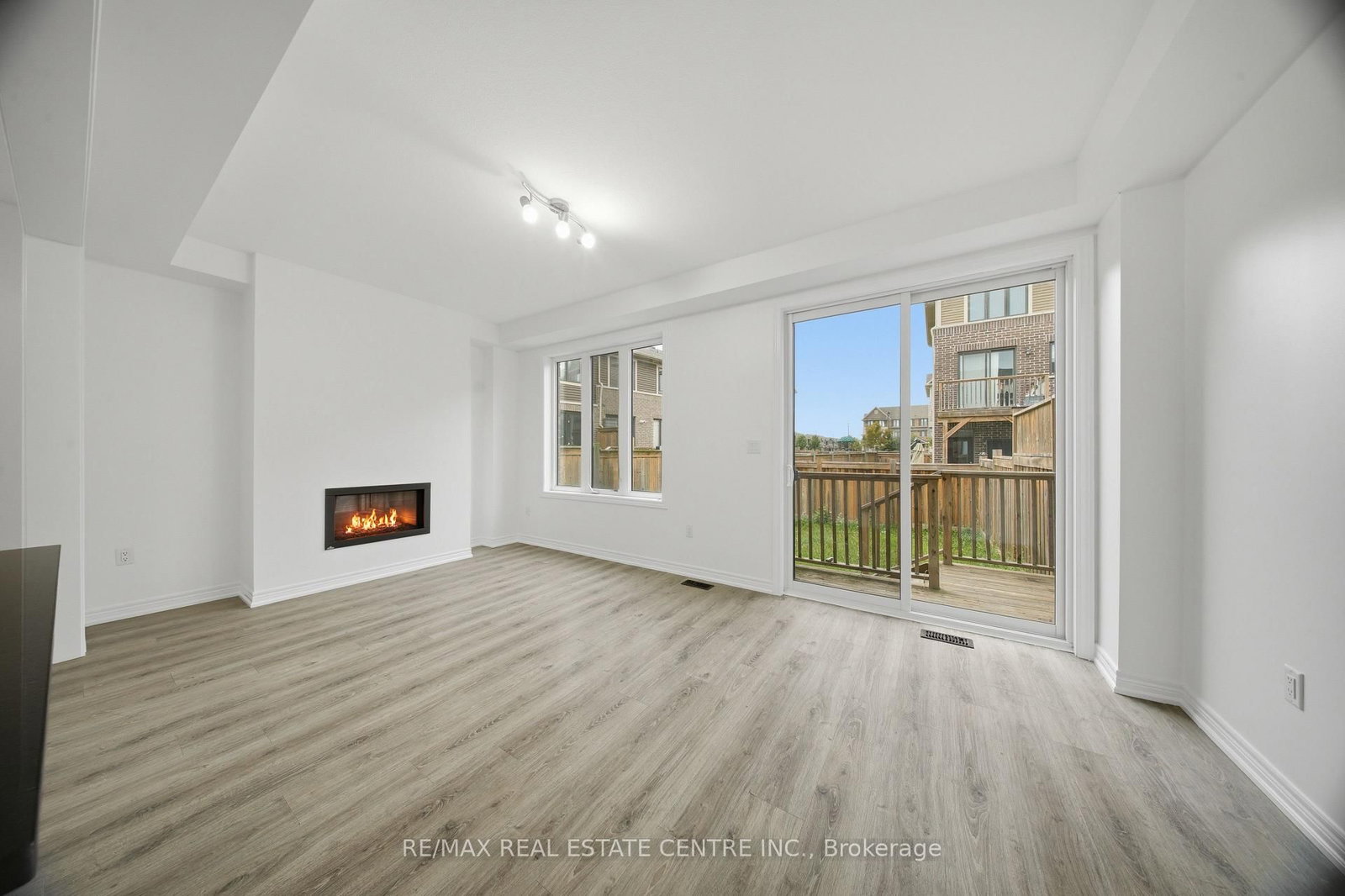 Townhouse for sale at 167-1890 Rymal Road, Hamilton, Ontario, L0R 1P0 - Rural Glanbrook - MLS: X13712538