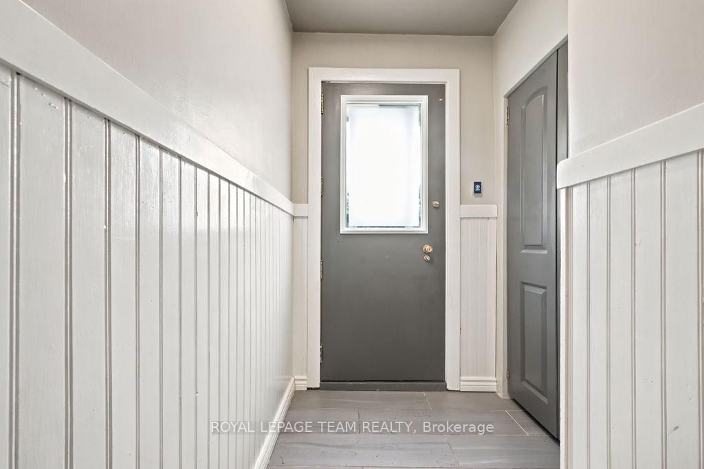 2141 Belair Drive • Ottawa, ON photo 4