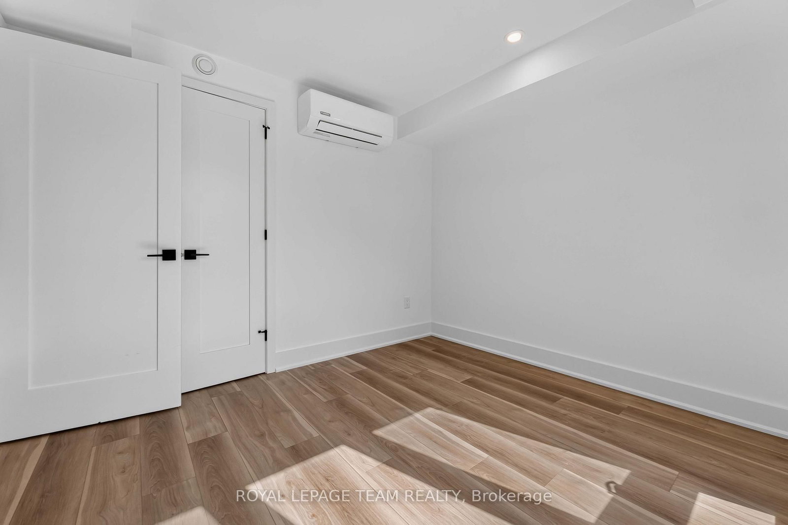 7-549 Melbourne Ave, Ottawa, view 11