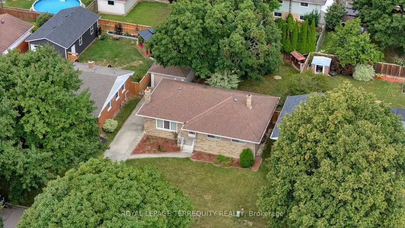 126 Partridge Crescent
