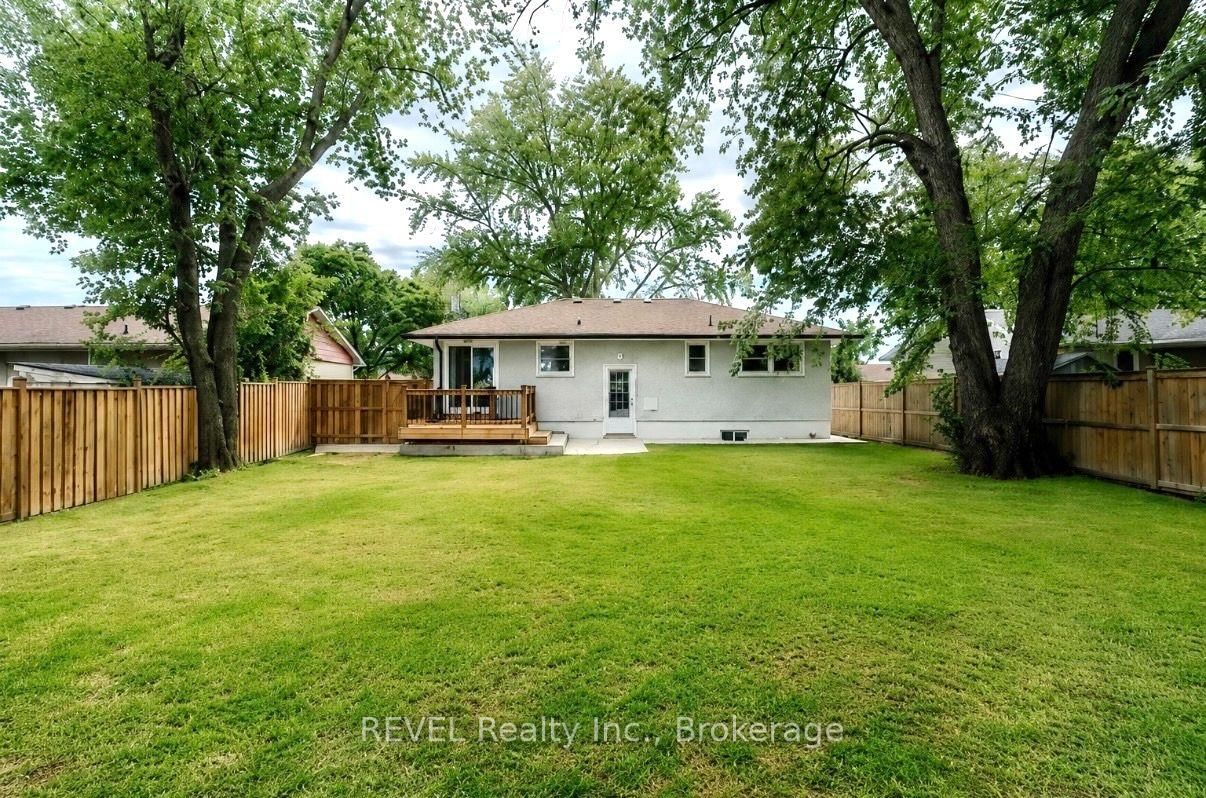 35 Burness Drive • St. Catharines, ON photo 36
