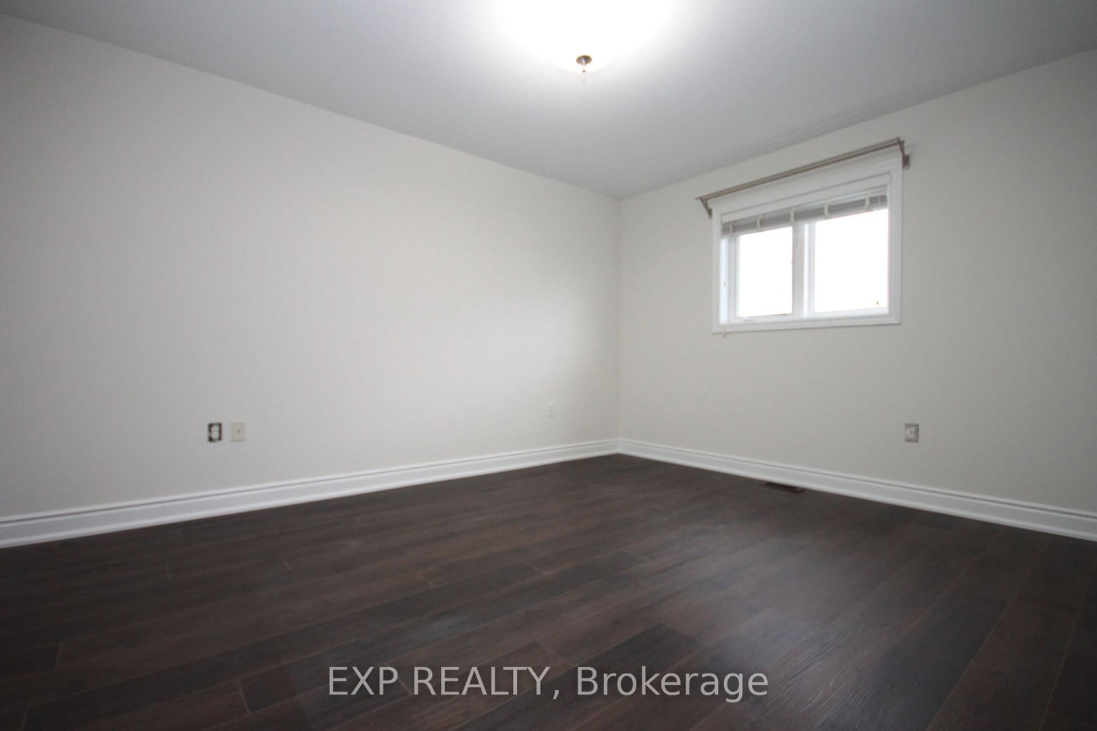 22 Geranium Avenue N • Hamilton, ON photo 10