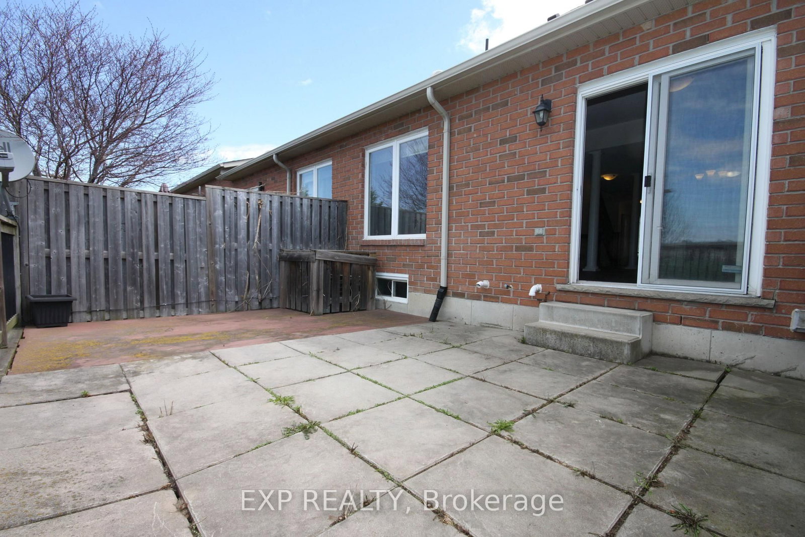22 Geranium Avenue N • Hamilton, ON photo 15