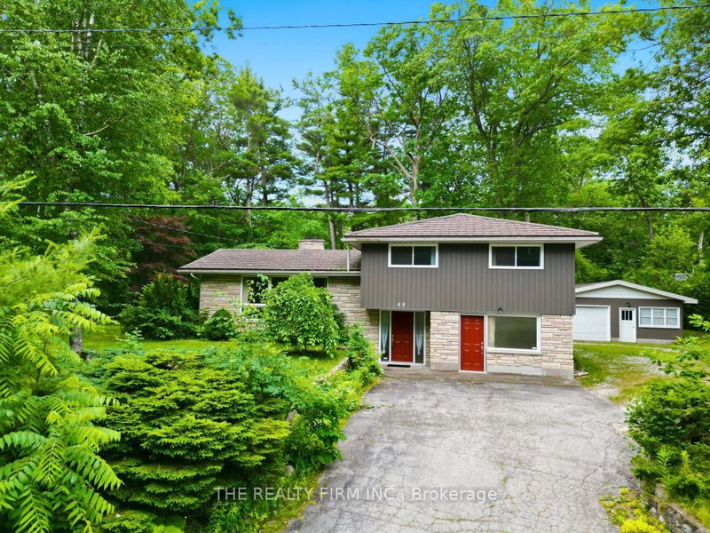 48 Lake Road