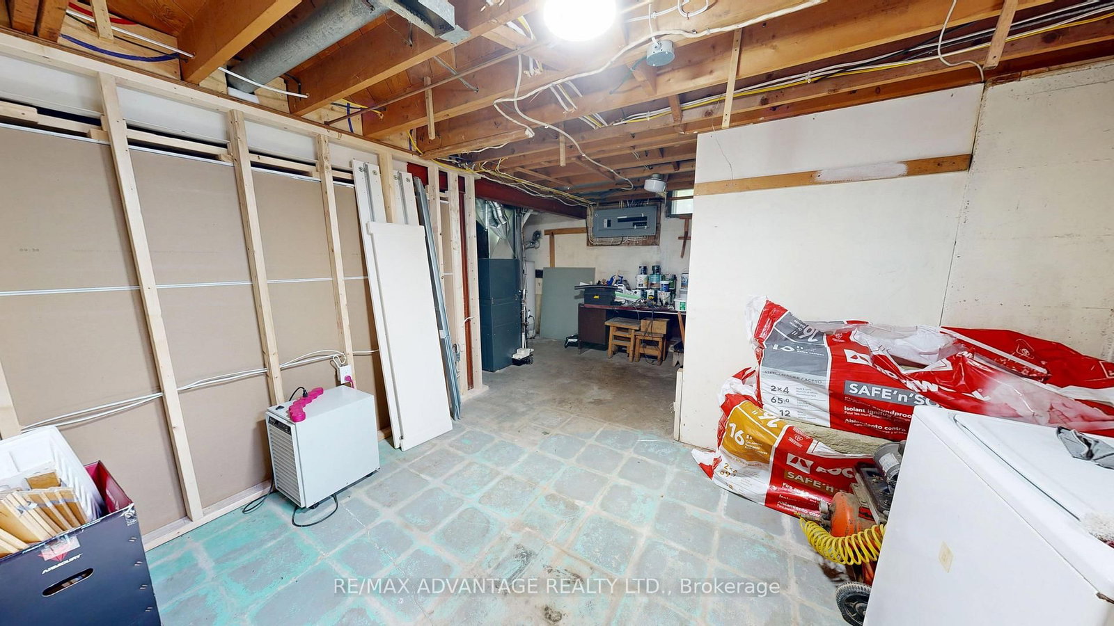 1031 Eagle Drive • London South, ON photo 19