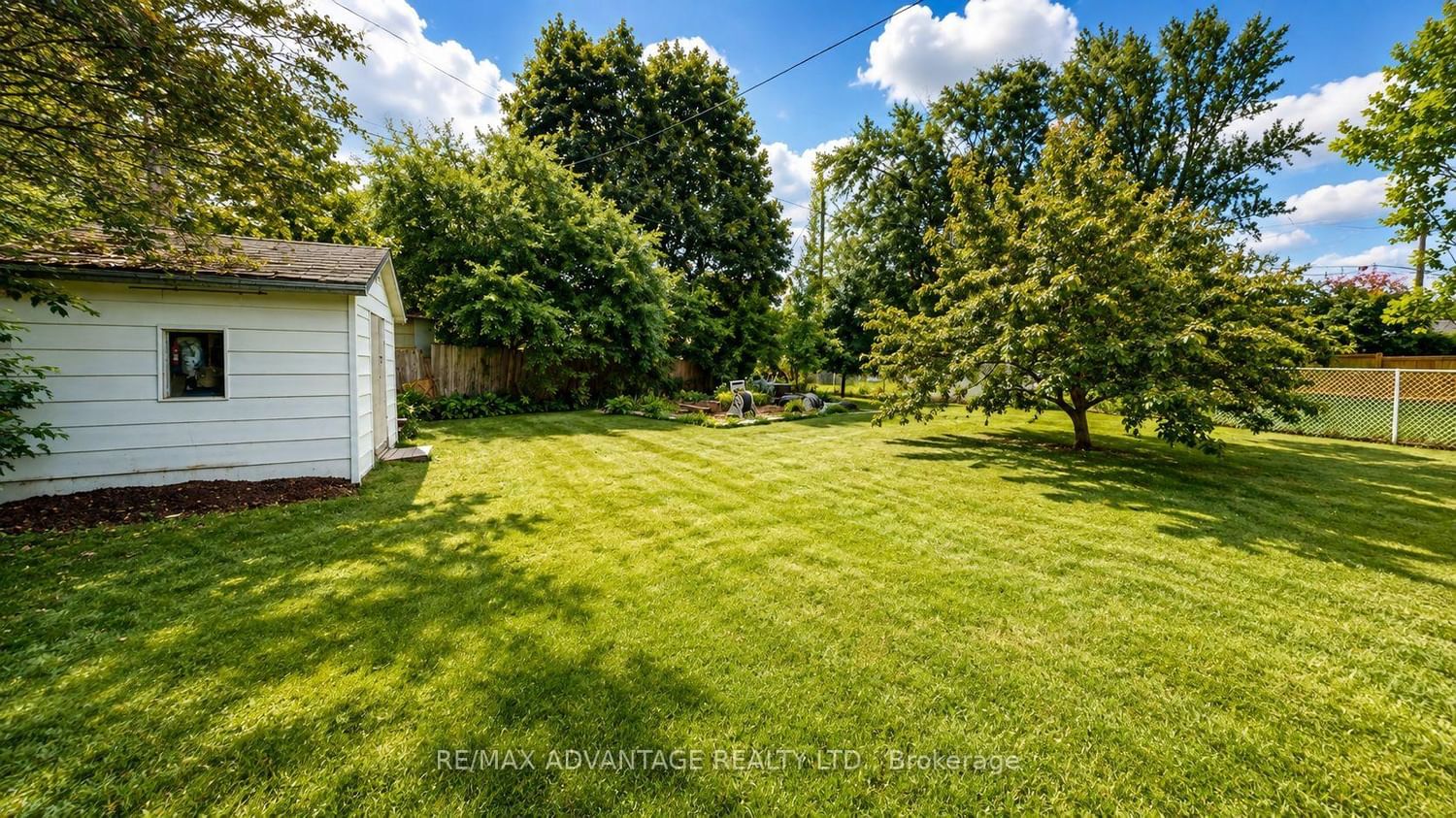 1031 Eagle Drive • London South, ON photo 23