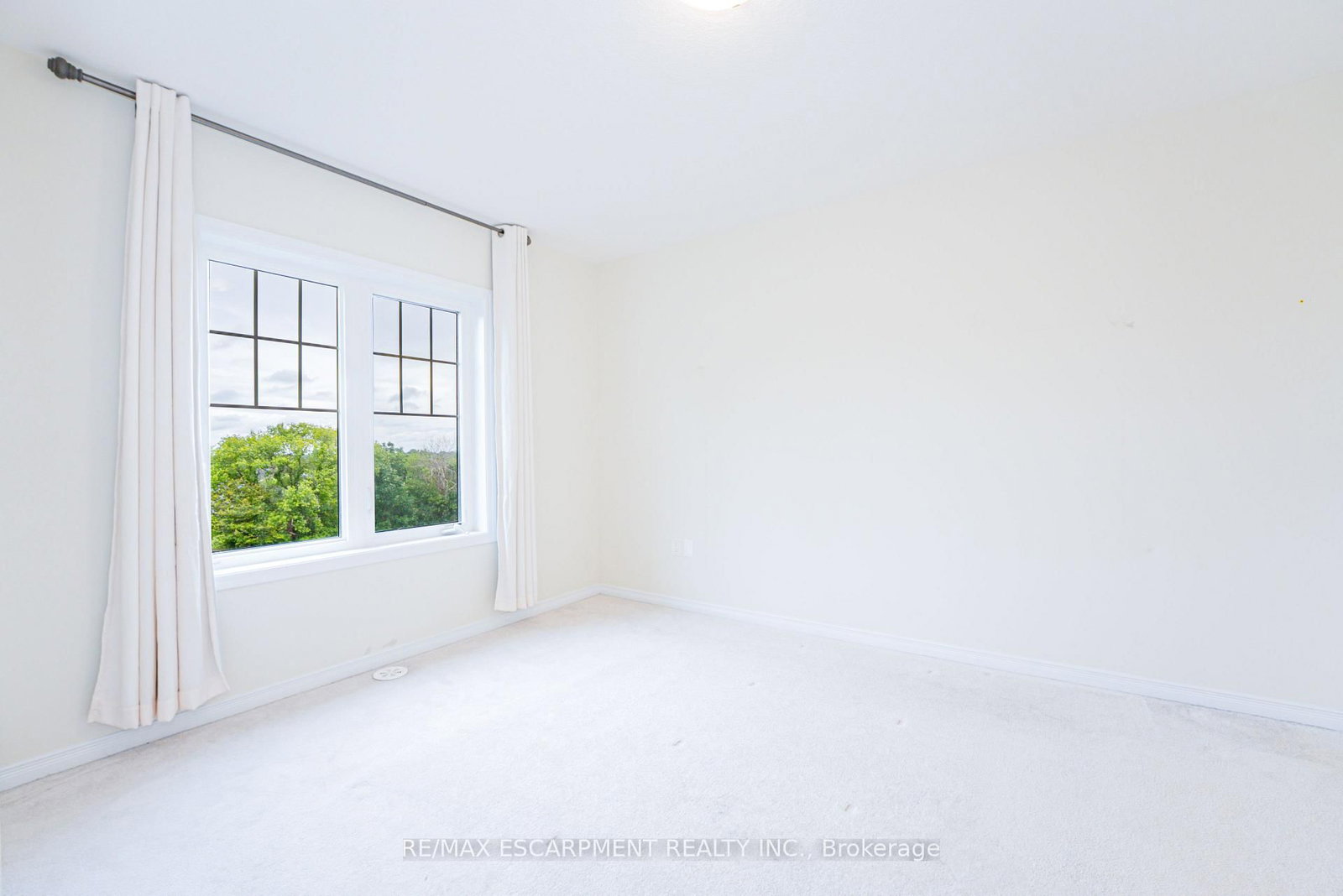 41 Utter Place • Hamilton, ON photo 36
