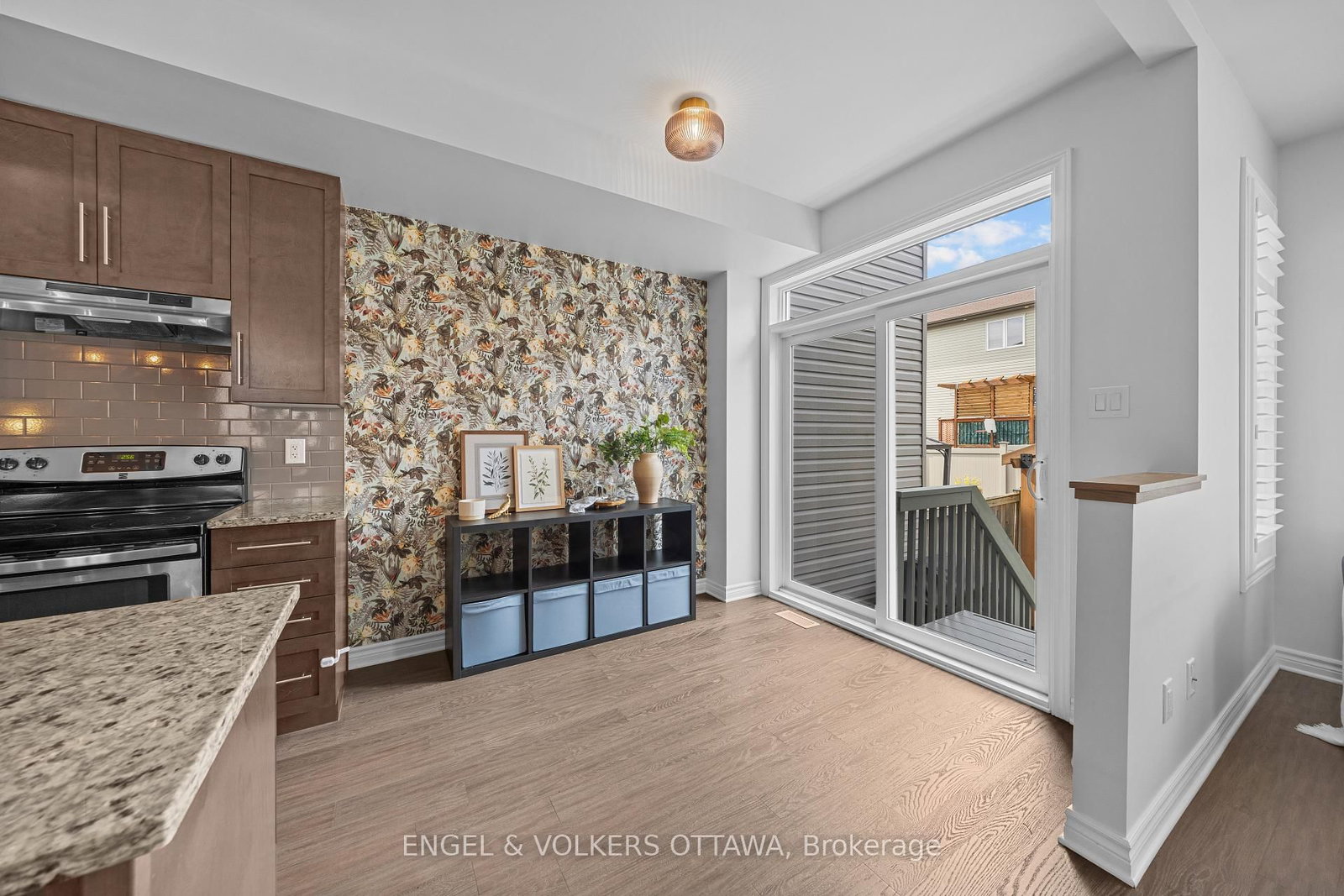 825 Loosestrife Way • Ottawa, ON photo 13