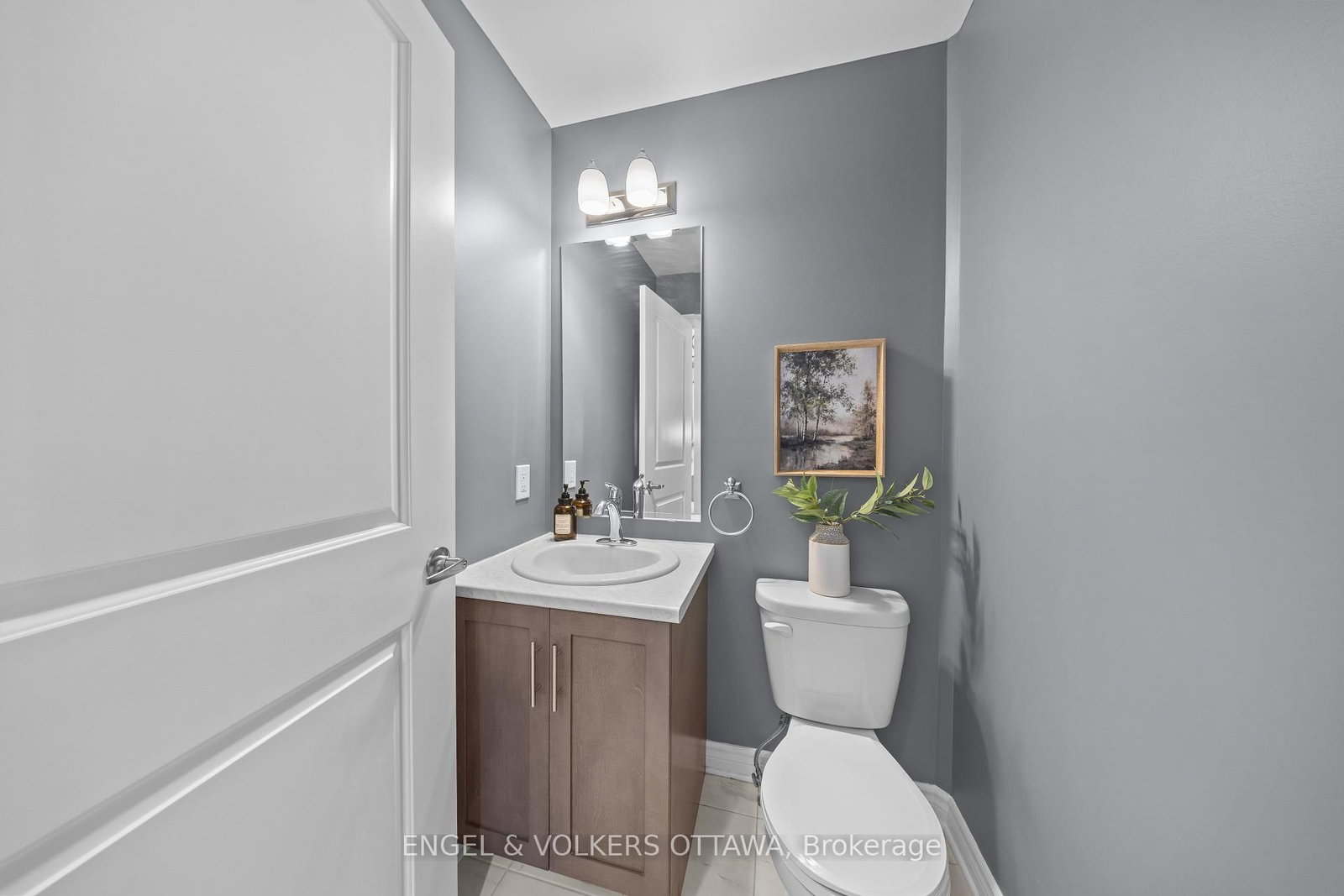 825 Loosestrife Way • Ottawa, ON photo 18
