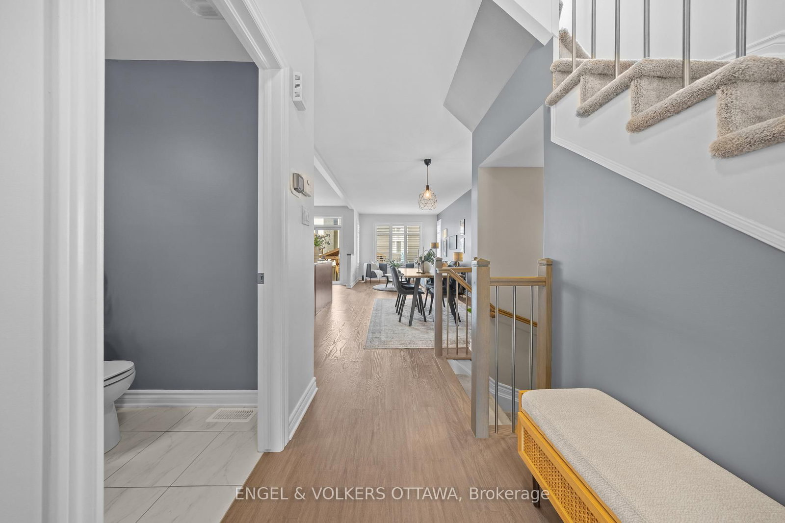 825 Loosestrife Way • Ottawa, ON photo 3
