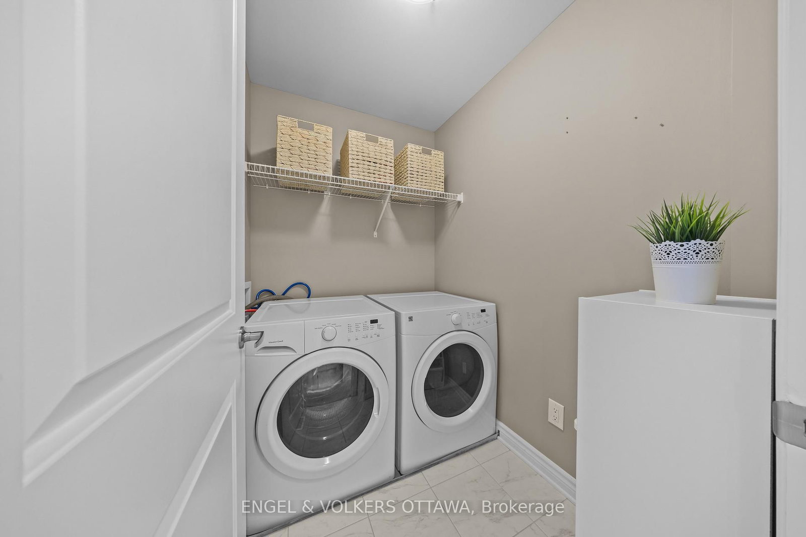 825 Loosestrife Way • Ottawa, ON photo 30