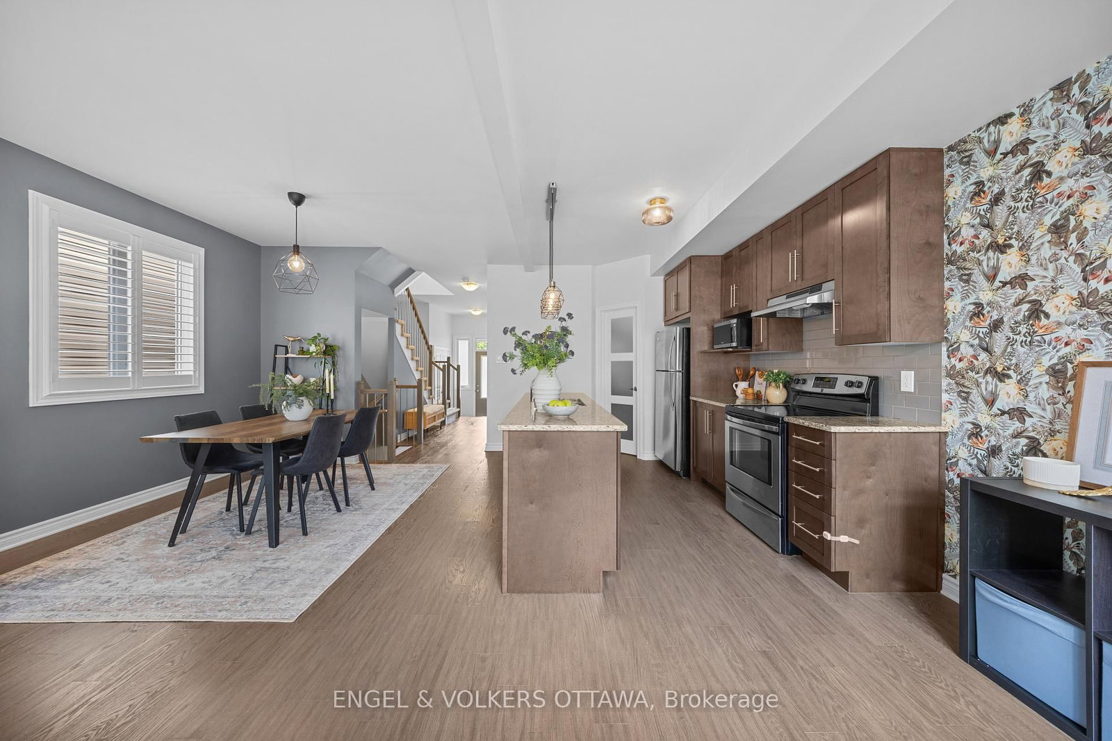 825 Loosestrife Way • Ottawa, ON photo 6