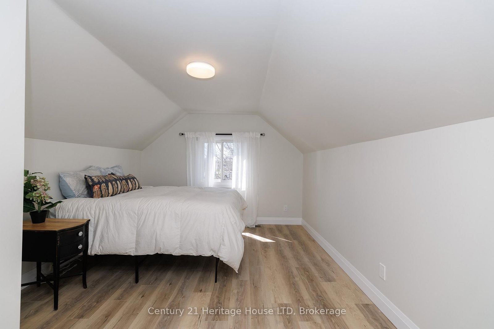 197 Murray Street • Fort Erie, ON photo 18
