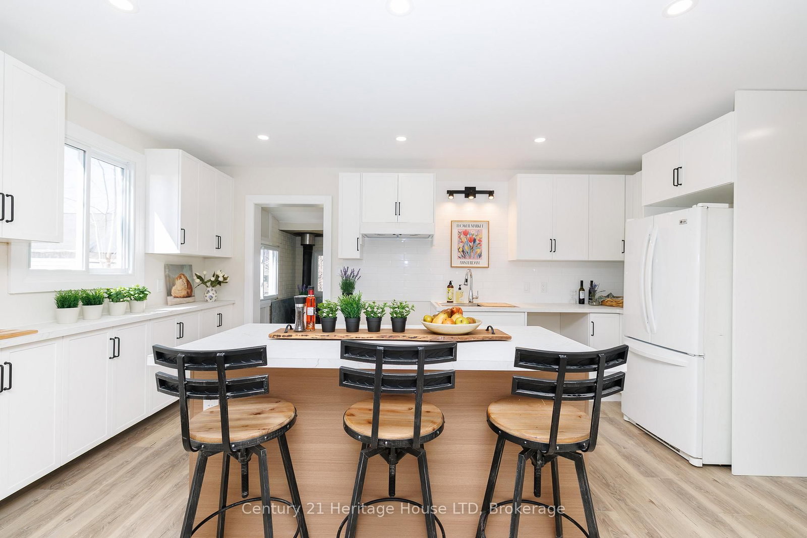 197 Murray Street • Fort Erie, ON photo 5