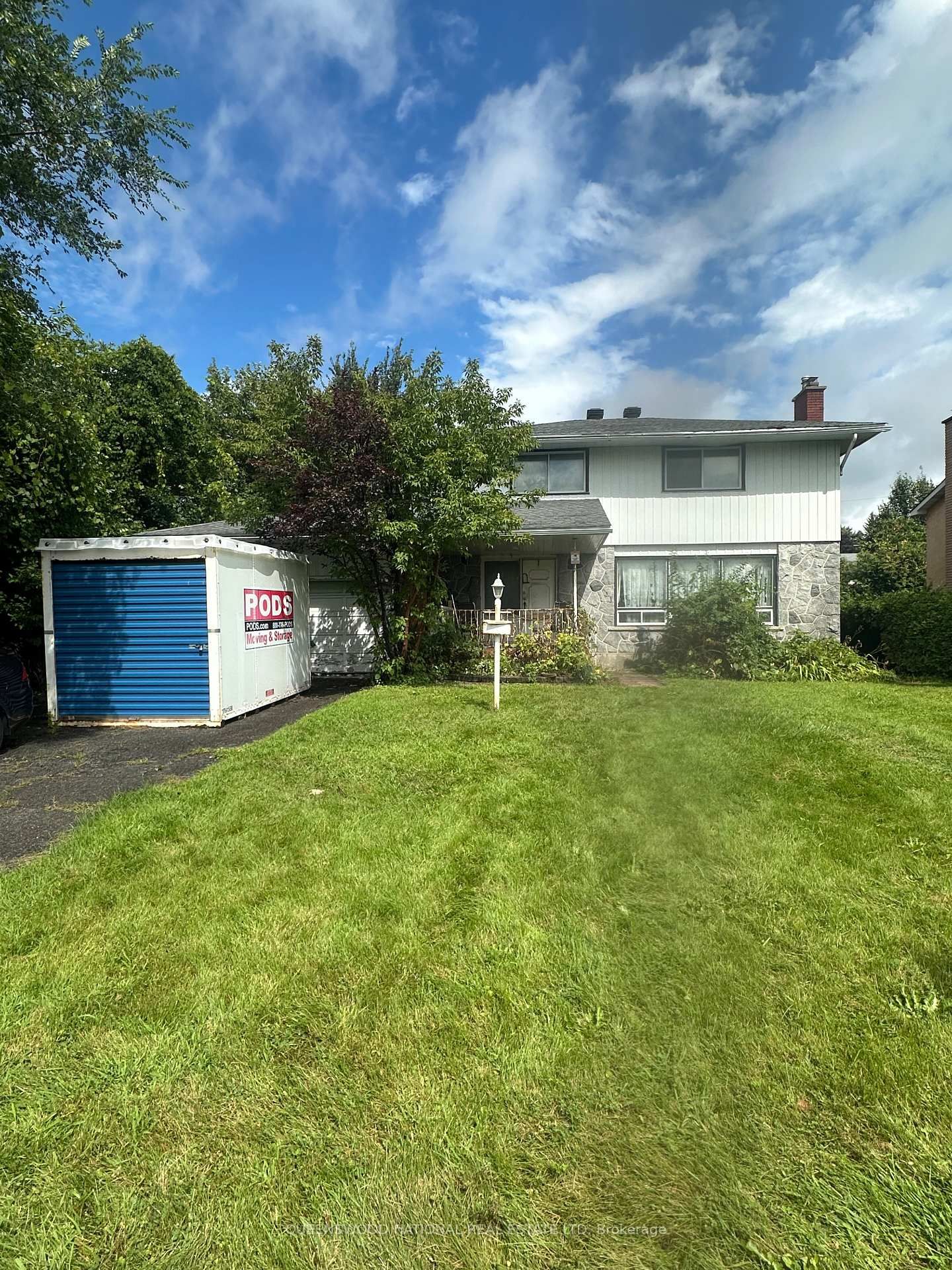 Detached House for sale at 7 Burgess Avenue, Ottawa, Ontario, K2B 7W8 - Bayshore - MLS: X13712746