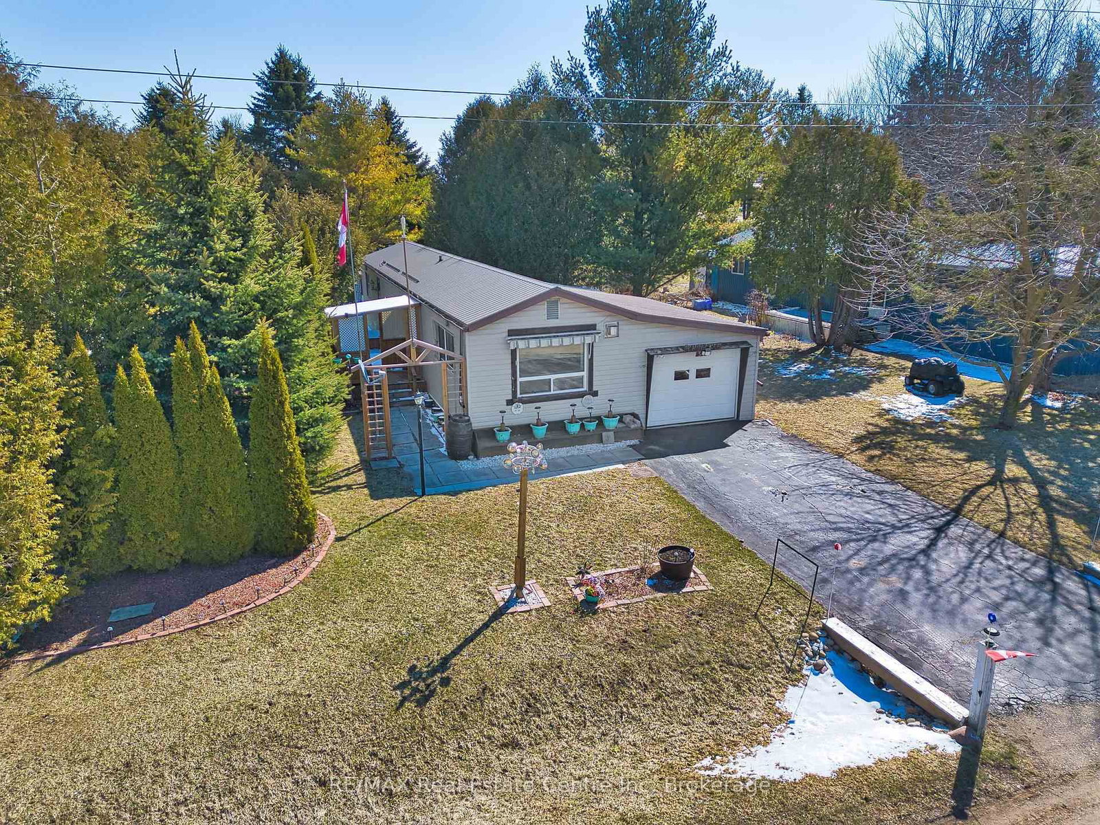 54 First Avenue • Wellington North, ON photo 21