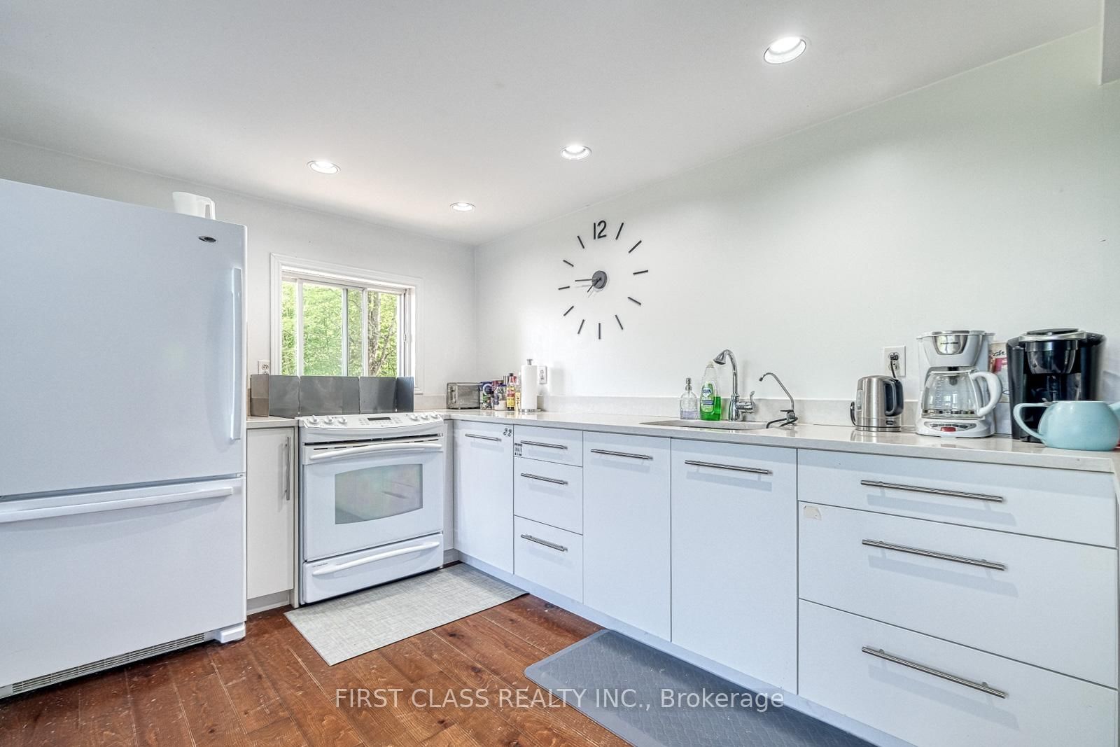 312A Henry Lane • Godfrey, ON photo 13