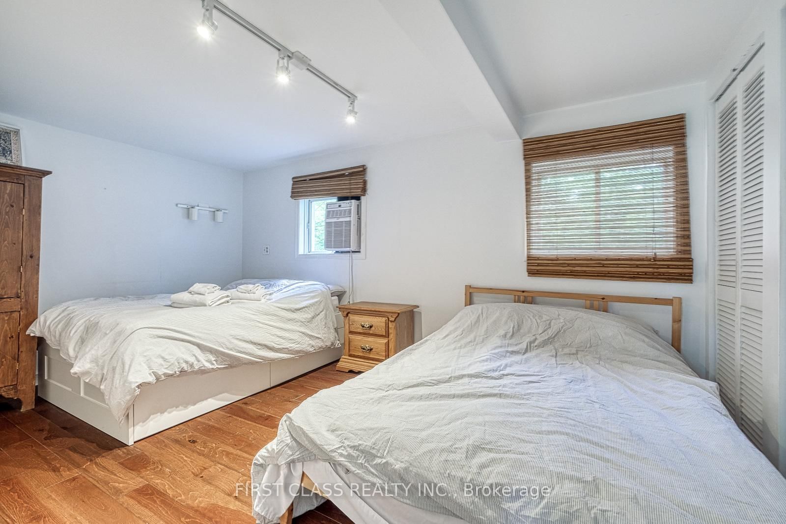 312A Henry Lane • Godfrey, ON photo 17