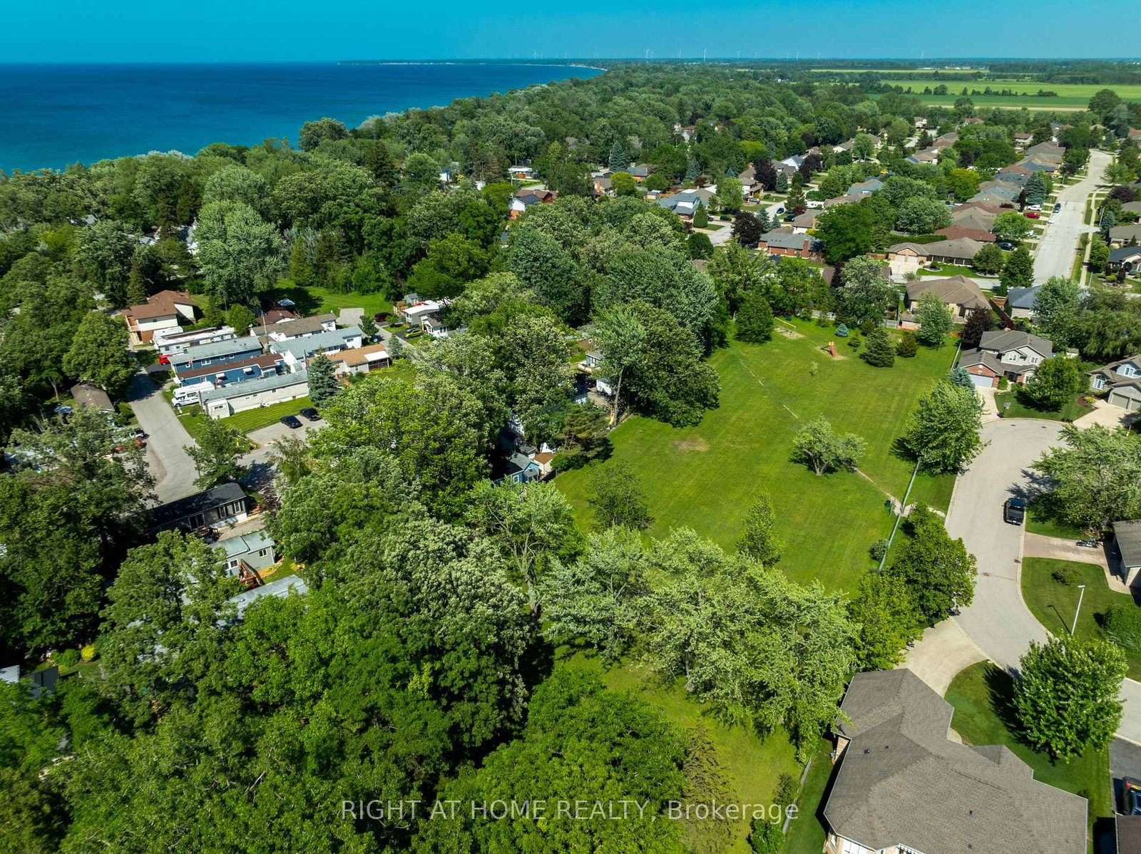 2891 Old Lakeshore Road • #13 • Sarnia, ON photo 34