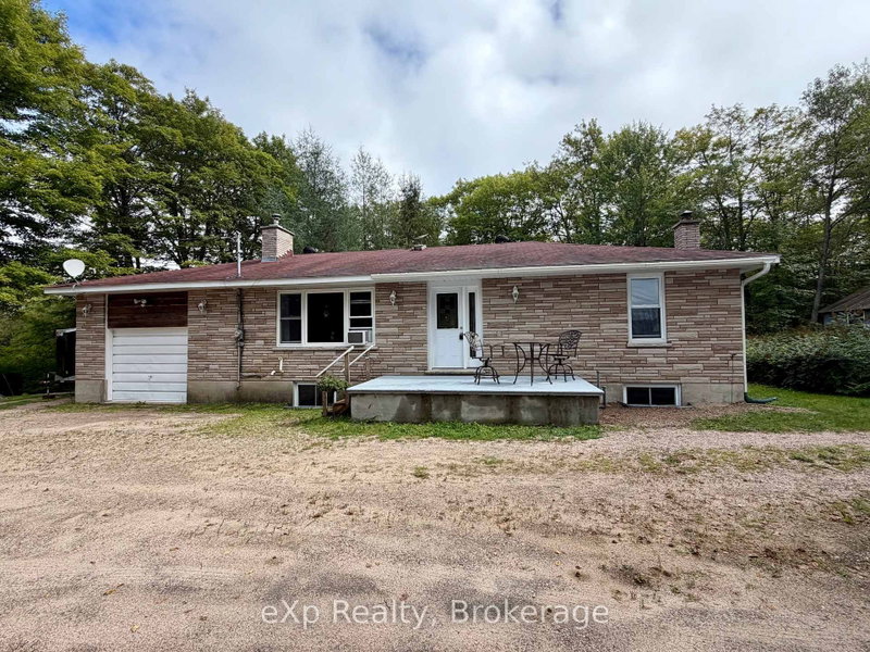 1643 and 1671 Eagle Lake Road
