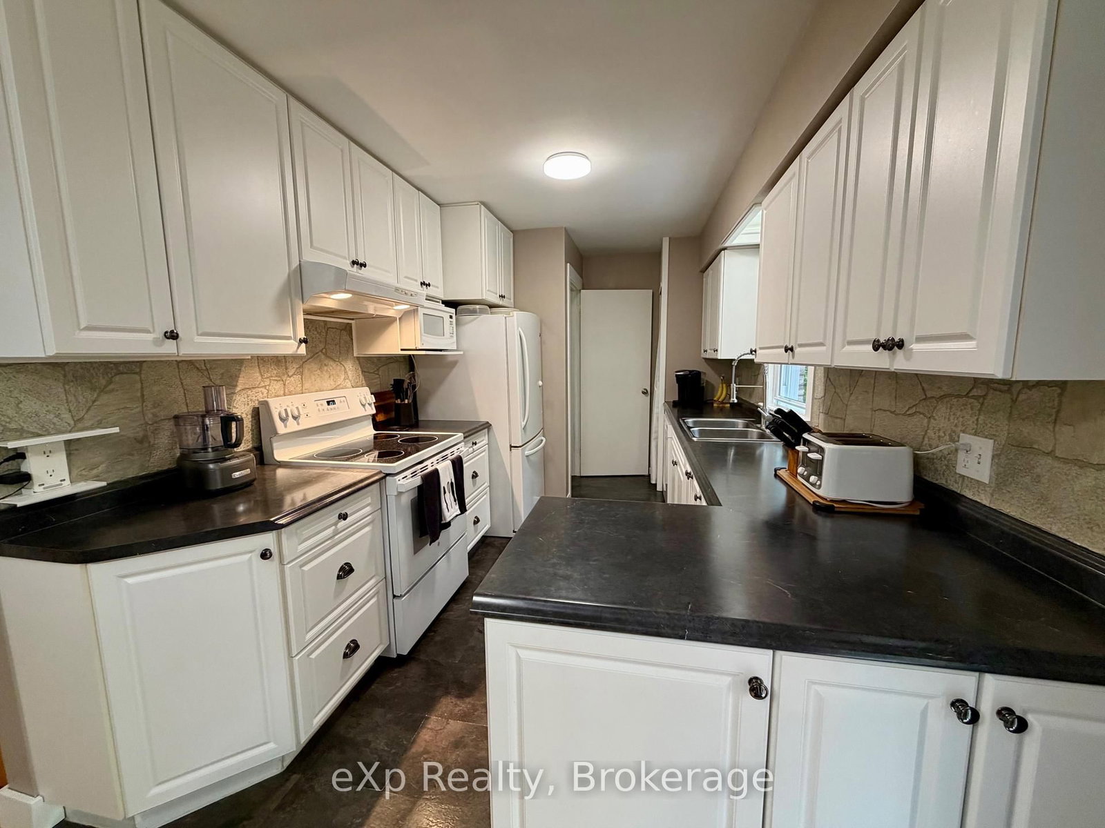 1643 and 1671 Eagle Lake Road • Machar, ON photo 10