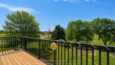102 MARY Avenue • Georgian Bluffs, ON photo 4