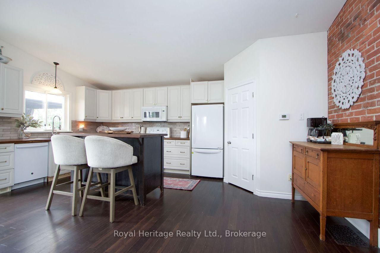 49 King Street • Kawartha Lakes, ON photo 8