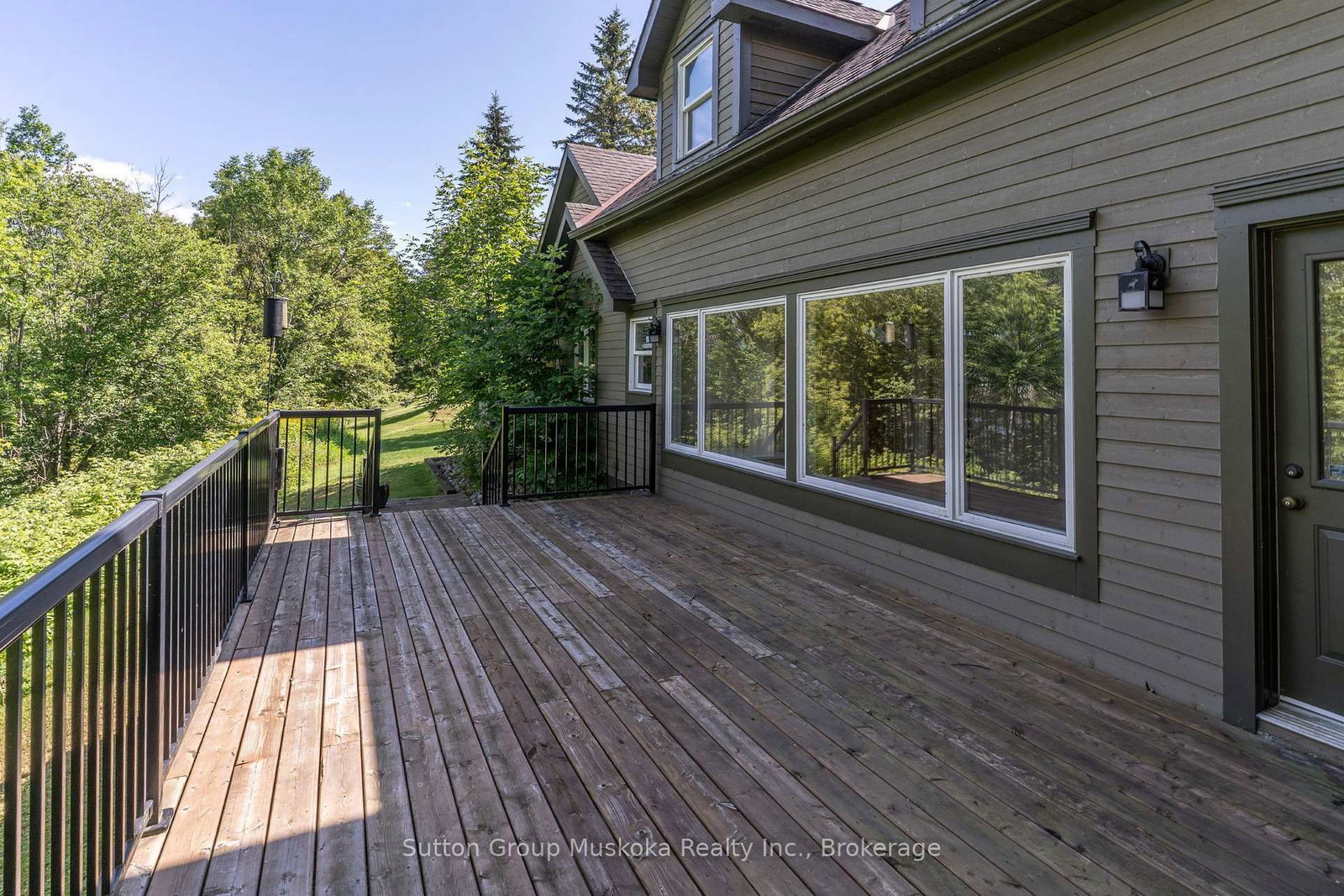 577 Canal Road • Huntsville, ON photo 8