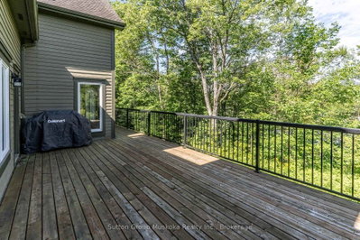 577 Canal Road • Huntsville, ON photo 9