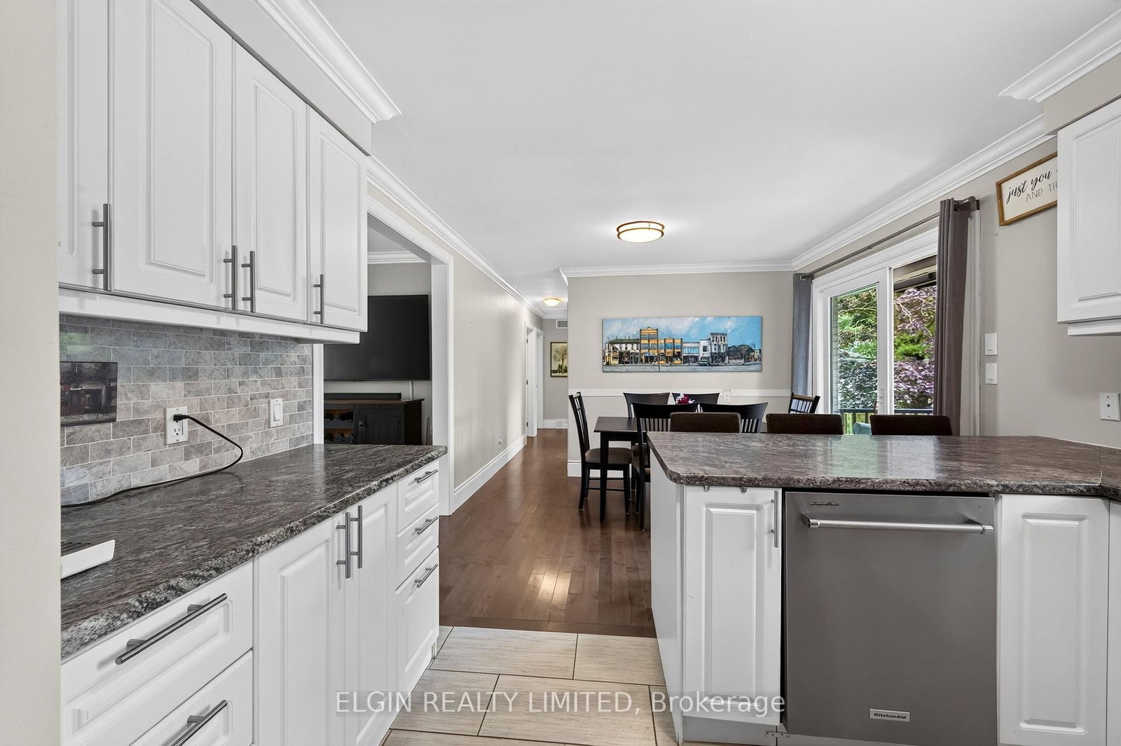 26 Queen Street • Strathroy-Caradoc, ON photo 16