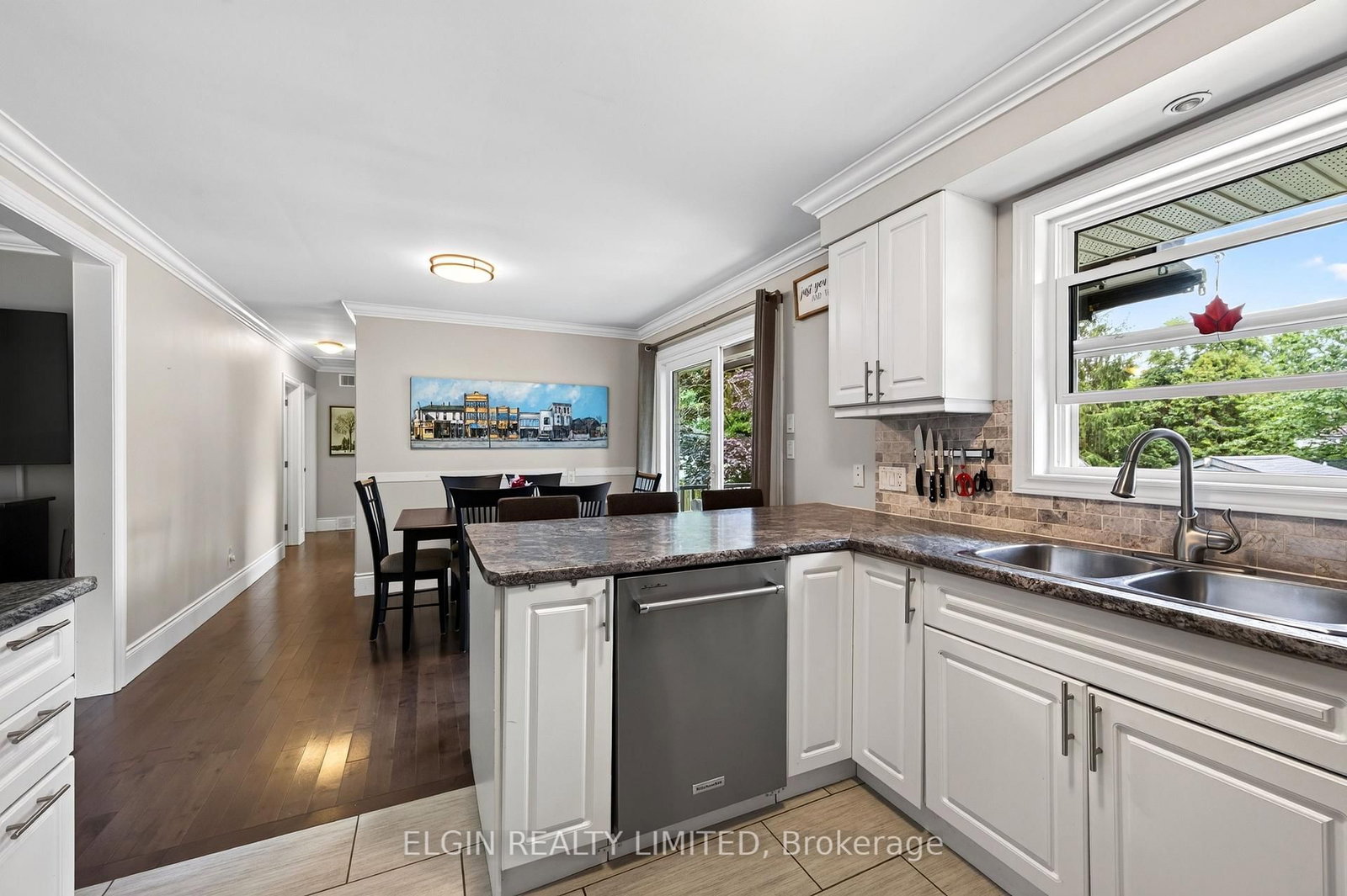 26 Queen Street • Strathroy-Caradoc, ON photo 17