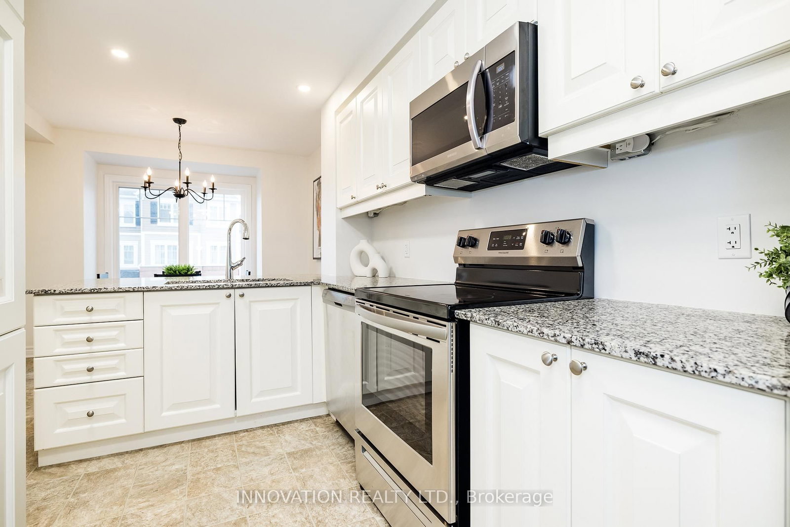 112 Gelderland Private • Ottawa, ON photo 14