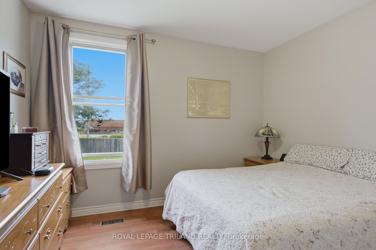 132 Oak Street • London East, ON photo 13