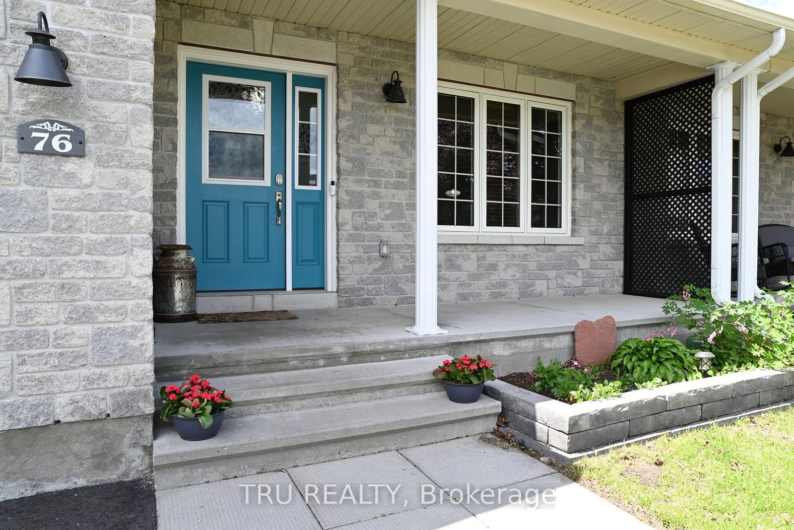 76 Johanna Street • Almonte, ON photo 32