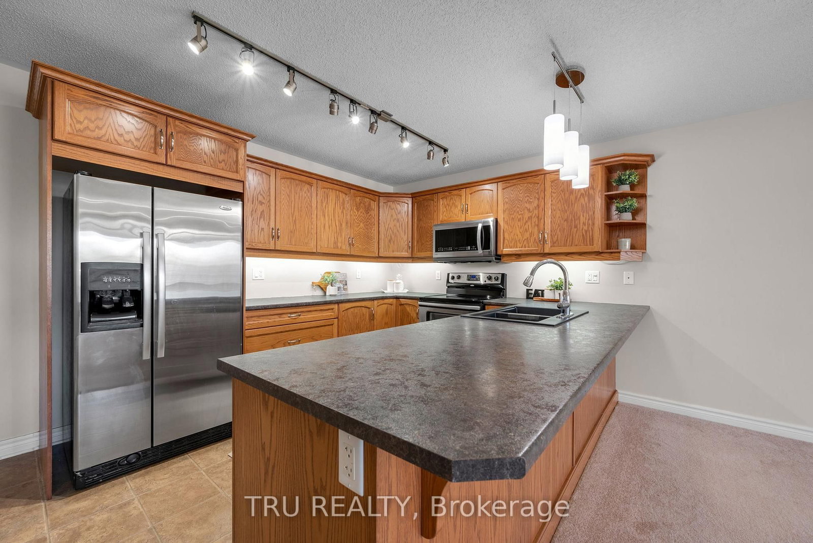 76 Johanna Street • Almonte, ON photo 9