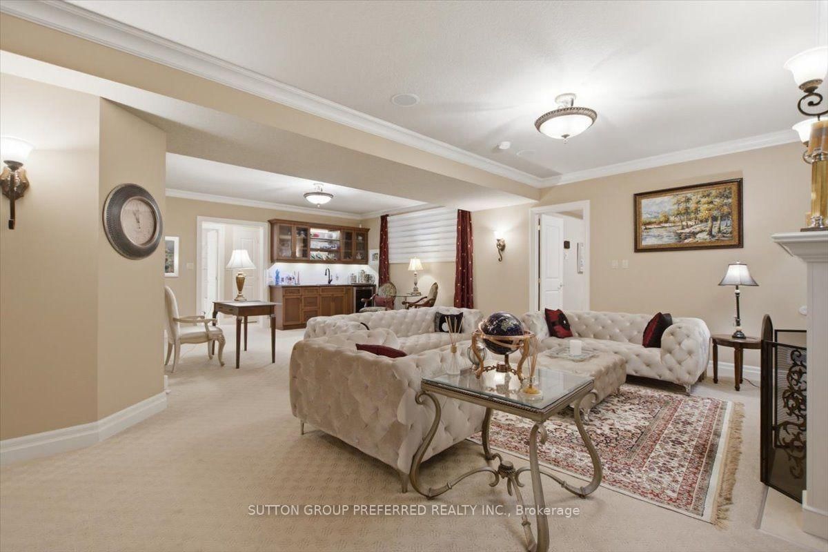725 Eagletrace Drive • #63 • London North, ON photo 32