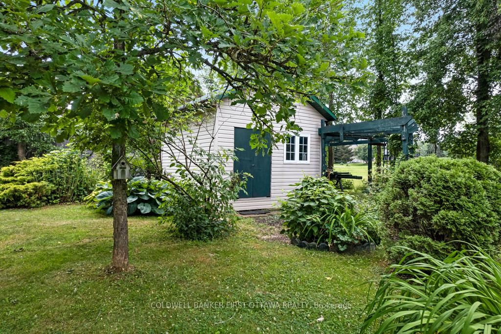 160 McVeety Road • Perth, ON photo 26