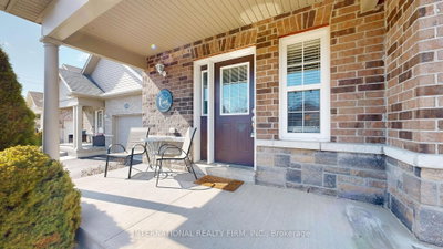 438 Stirling Way • Cobourg, ON photo 3